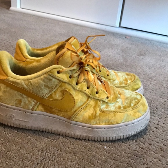 Nike Shoes - Nike Air force velvet
